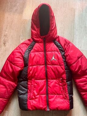 Jordan Jacket – Kids Size Medium | Red Puffer